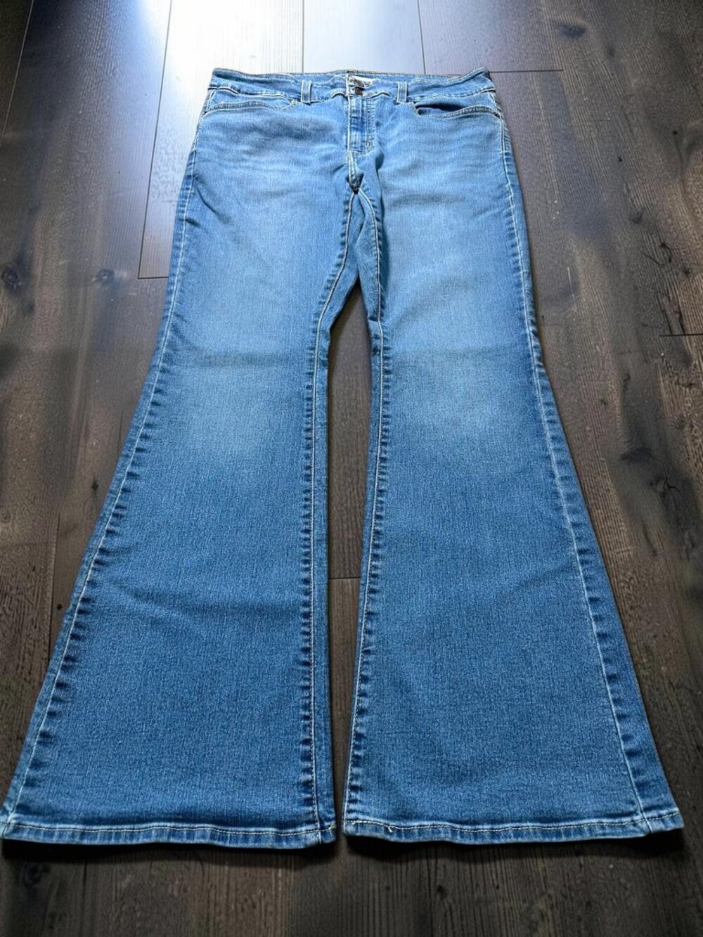 Levi’s 726 High Rise Flare Jeans Women’s 32x32 Light Wash Stretch Denim Y2K